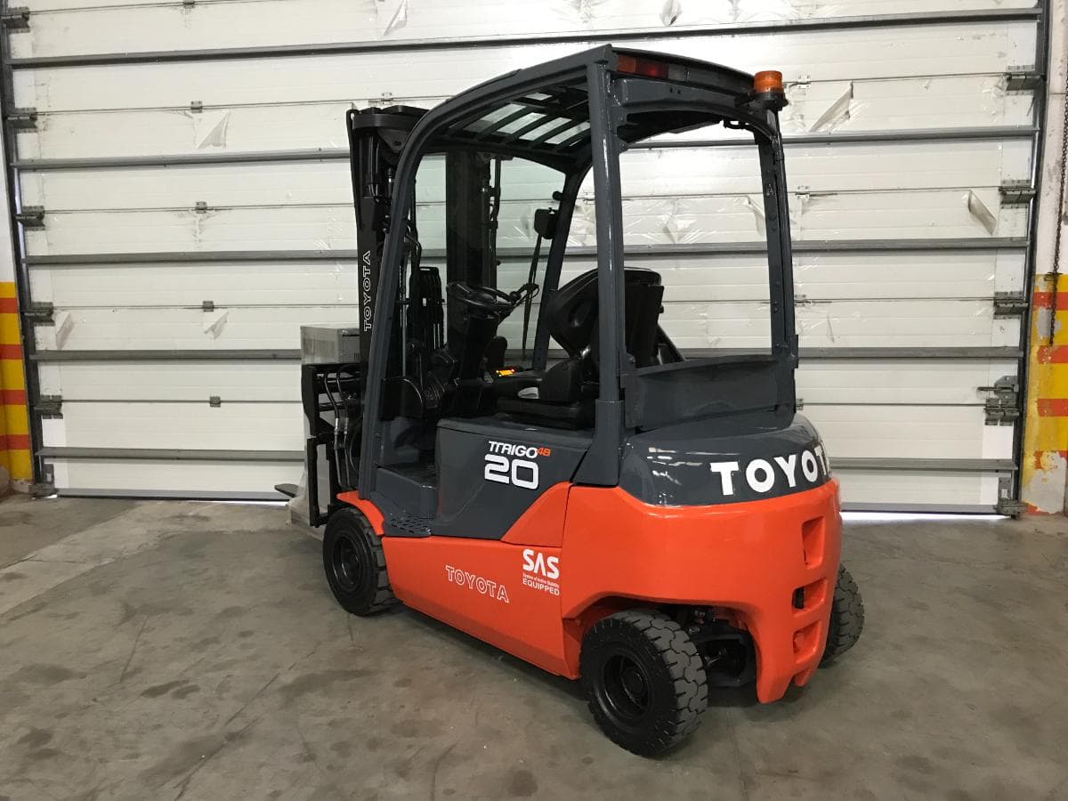 Empilhador Elétrico Toyota 2000 KG — imagen 4