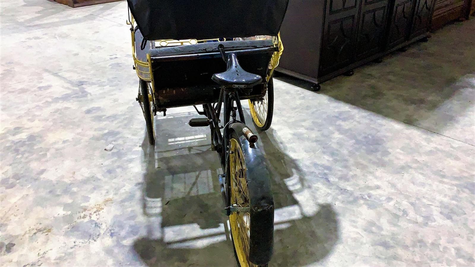 Velocípede triciclo antigo — imagem 4
