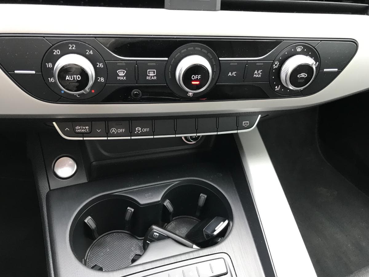 Audi A4 2.0 TDI · Ano 2016 — image 25