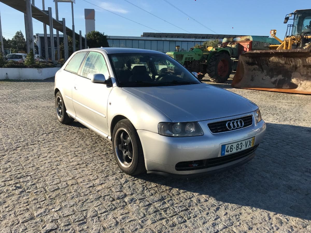 Audi A3 1.9 TDI · Ano 1999 — imagen 1