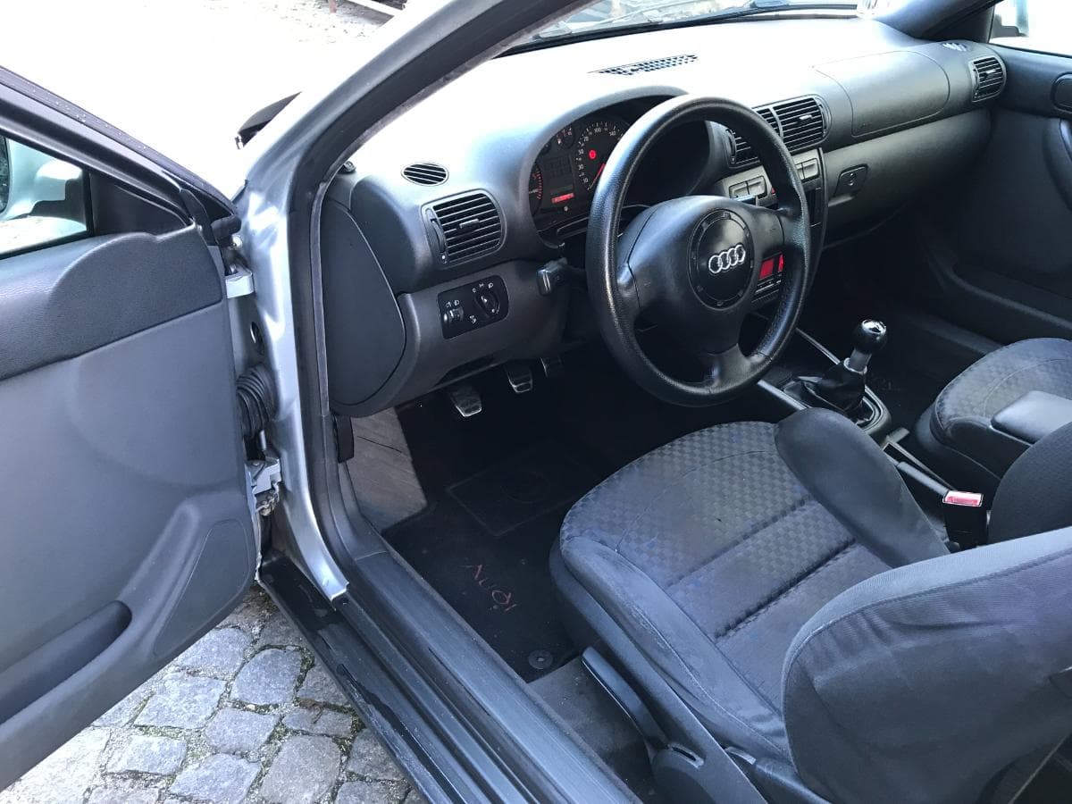 Audi A3 1.9 TDI · Ano 1999 — imagen 17
