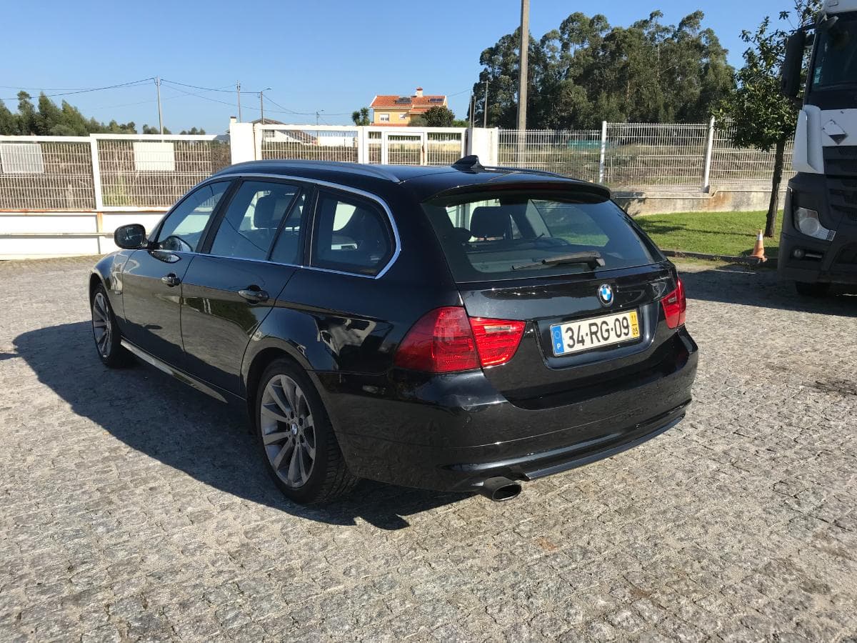 BMW 318D Touring · Ano 2011 — imagen 6