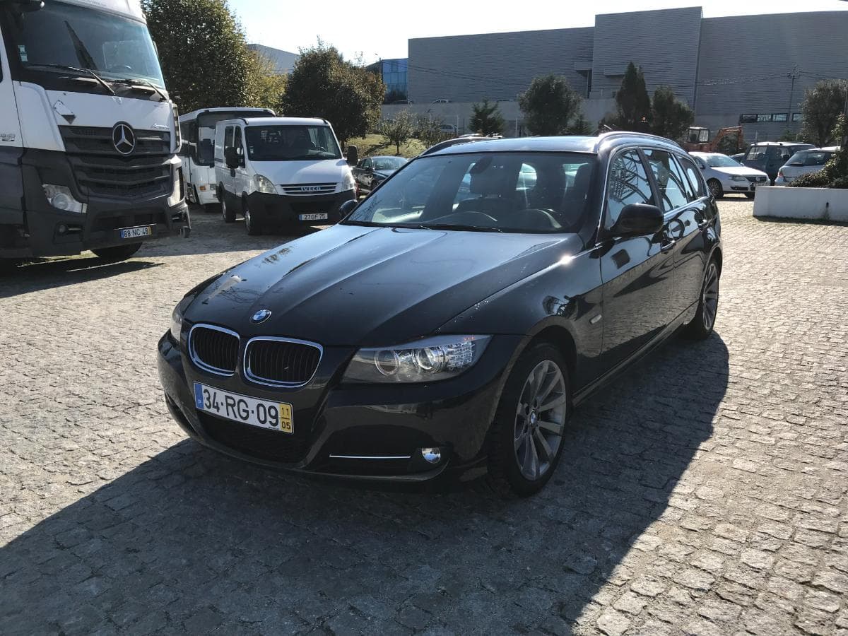 BMW 318D Touring · Ano 2011 — imagen 3