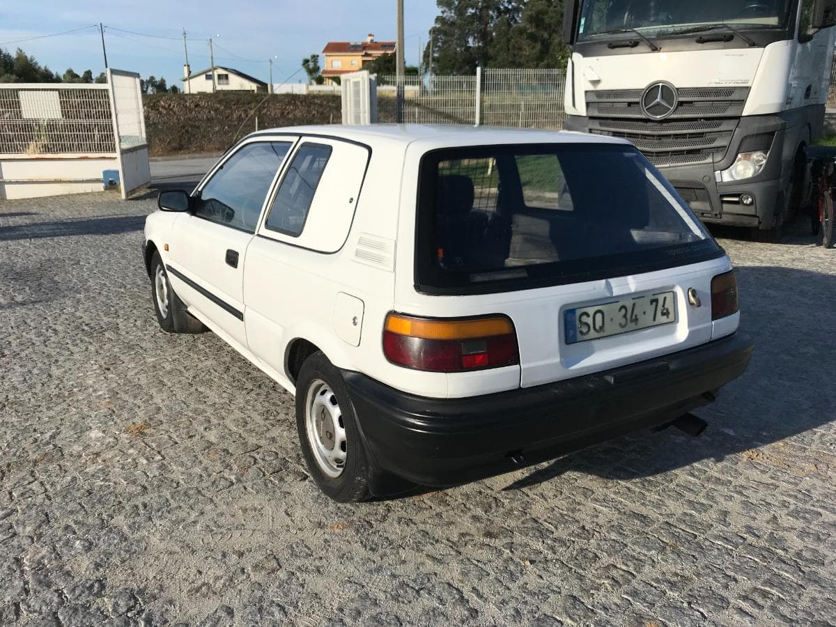 Toyota Corolla Star Van · Ano 1992 — image 9