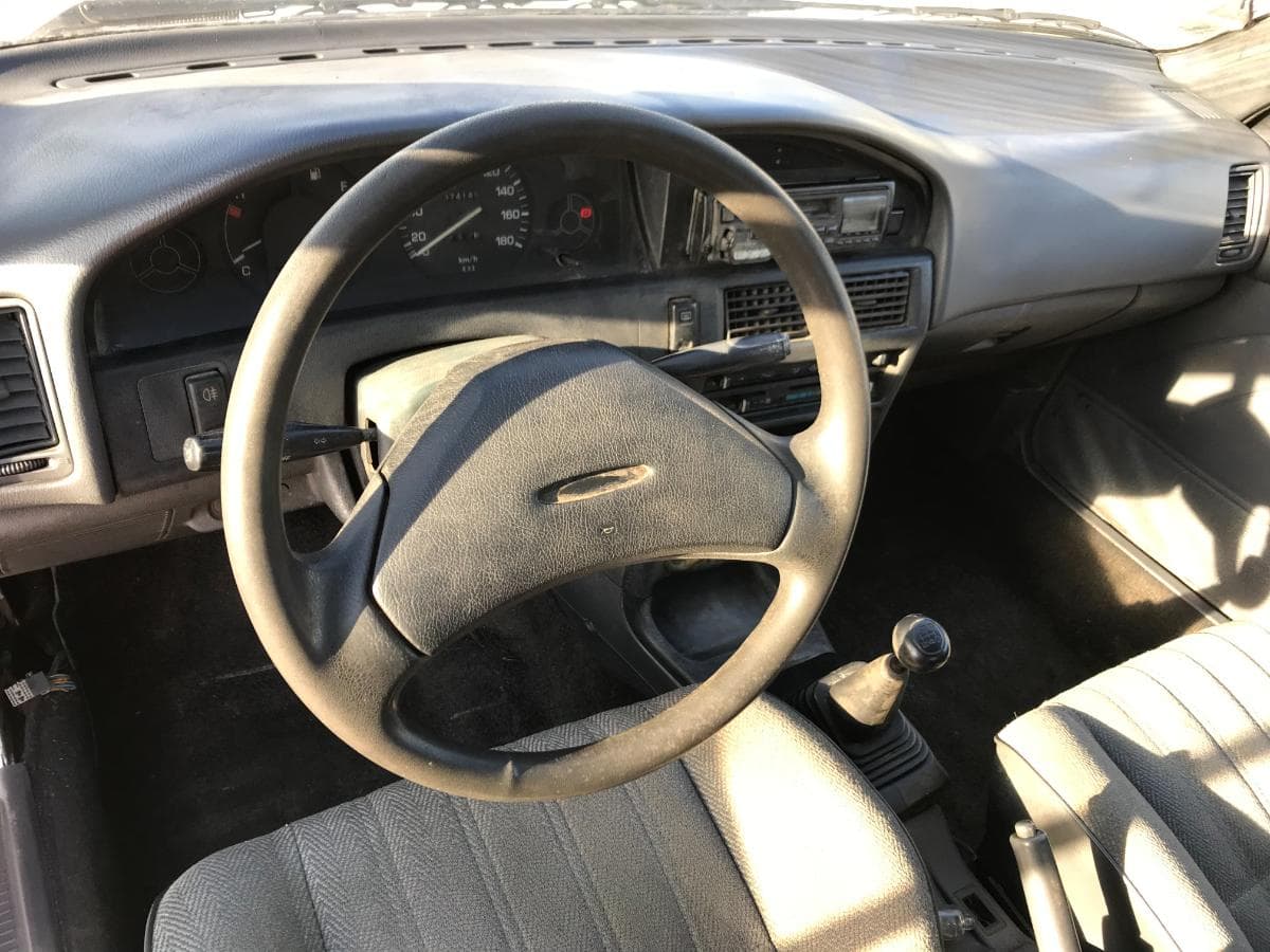 Toyota Corolla Star Van · Ano 1992 — image 18