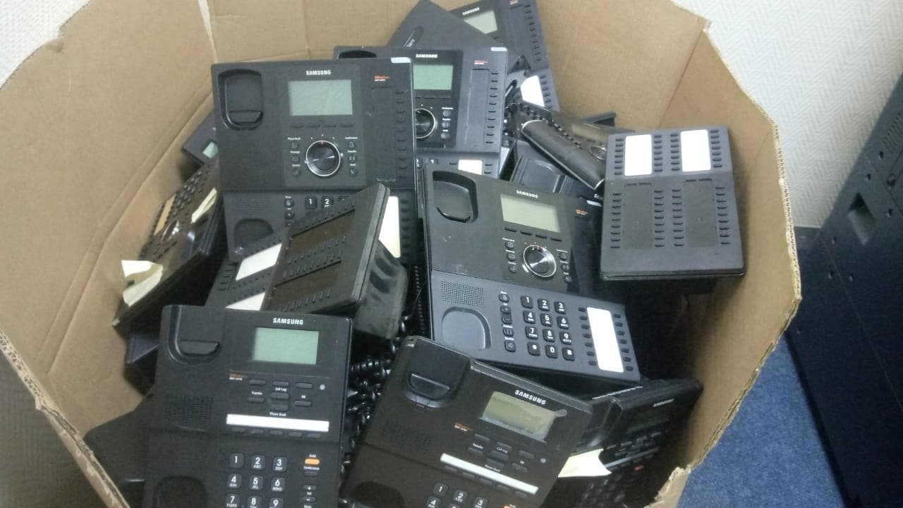 Telefones fixos Samsung ·