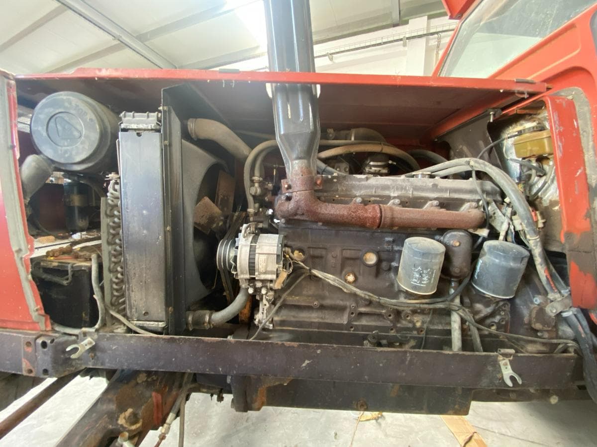Agricultural Tractor — image 7