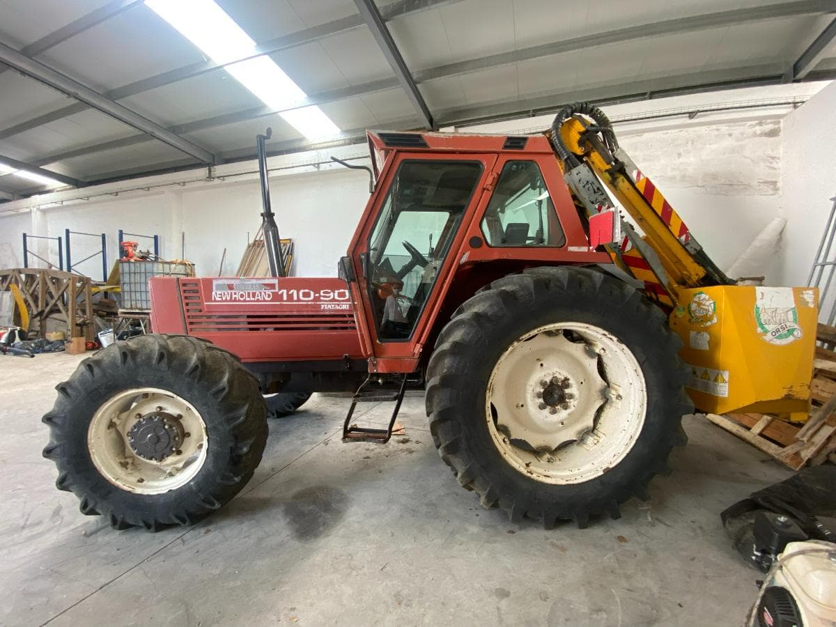 Agricultural Tractor — image 1