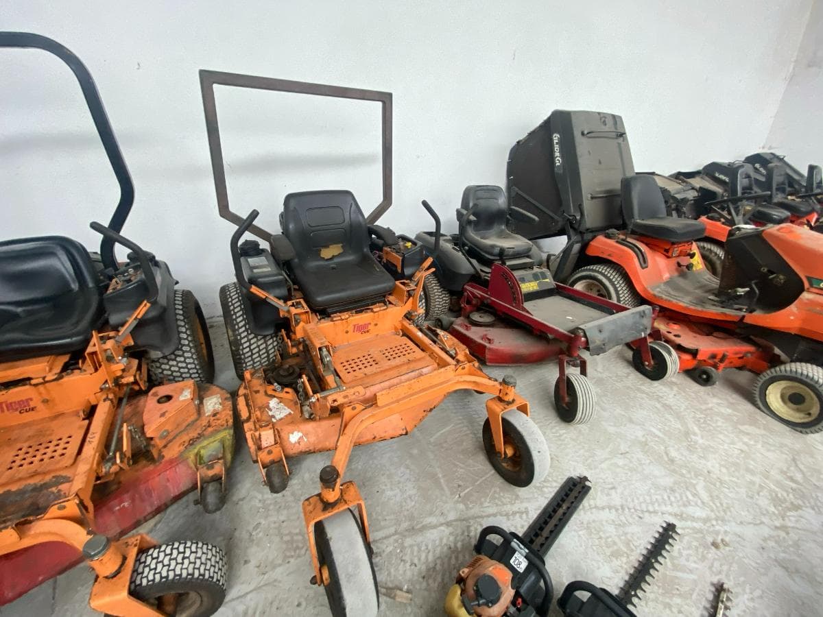 Trator Reciclador — imagem 1