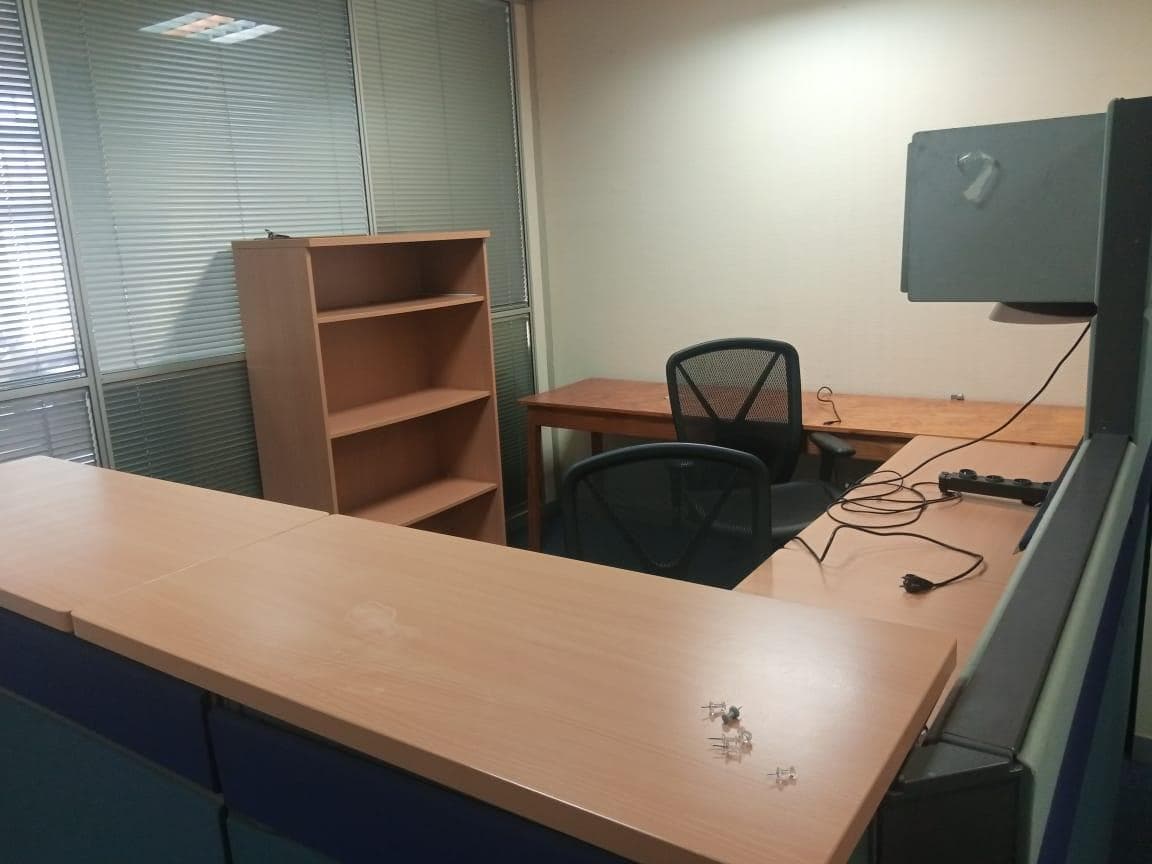 Mobiliário de Escritório ·