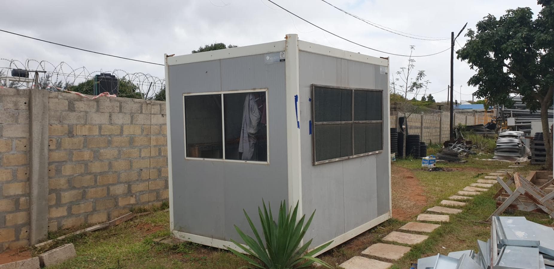 Contentor recepção ·