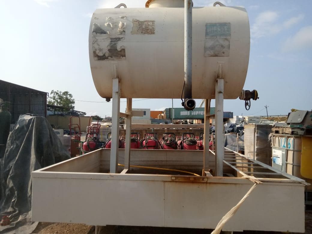 2000 Diesel tank · — image 3