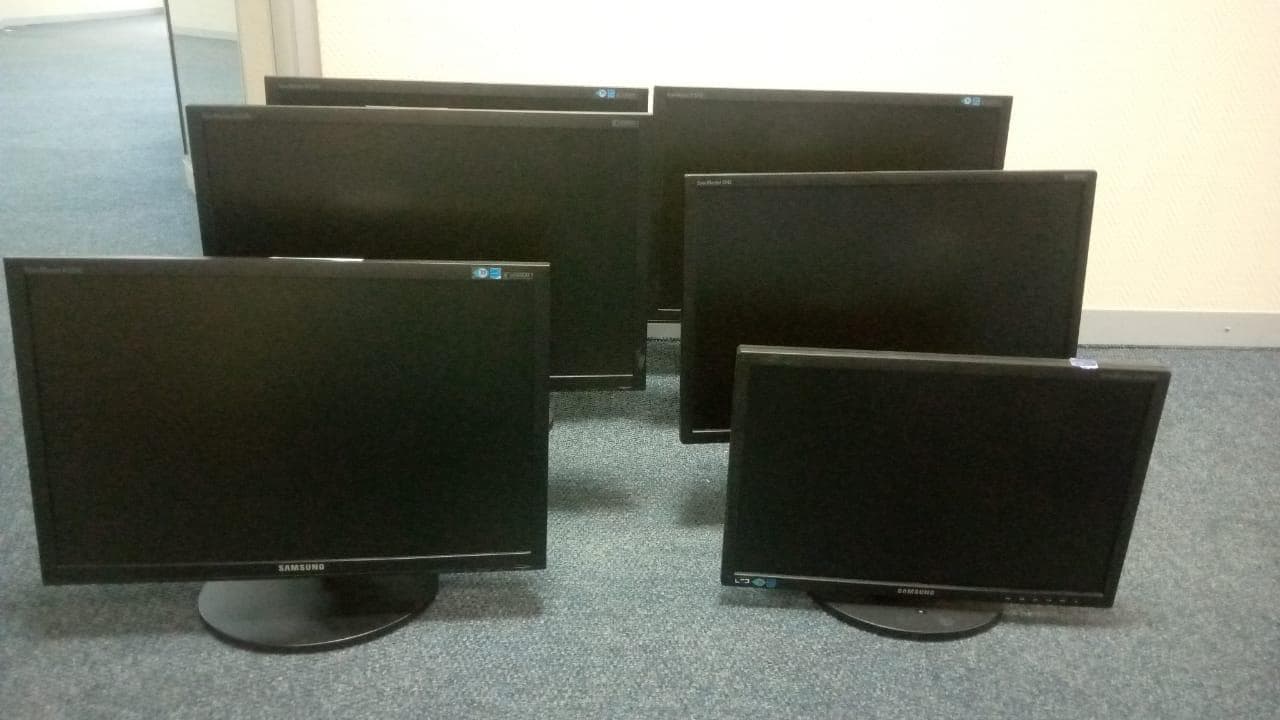 Monitores  Samsung ·