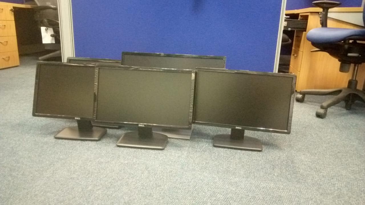 Monitores Dell · — imagem 1