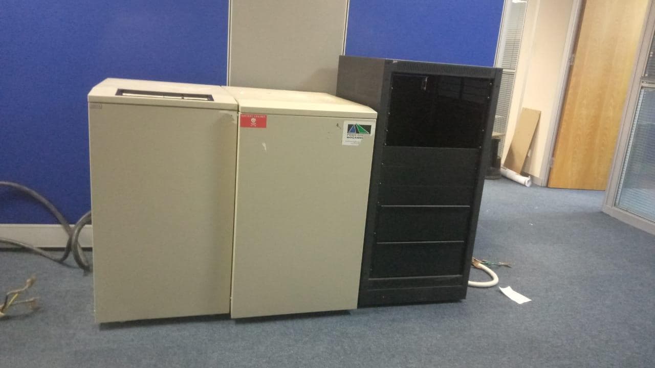 AVR - UPS monitor 20 KVA e Rack · — imagen 2