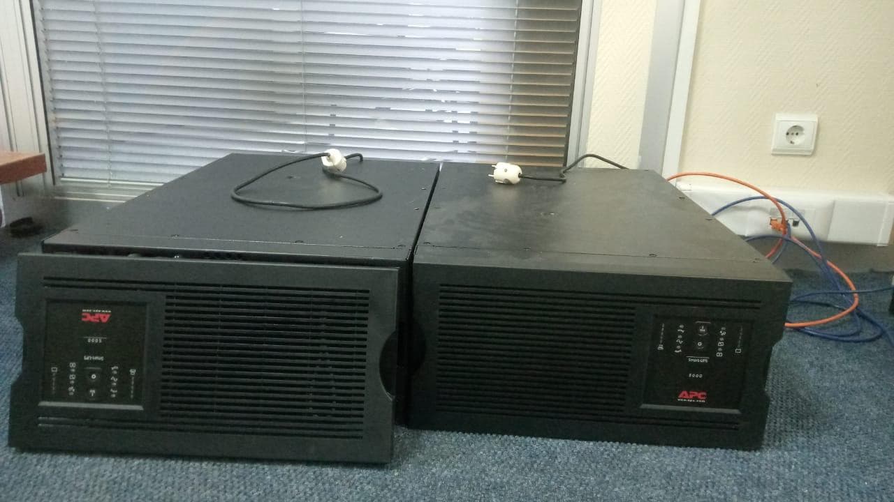 UPS SMART 5000 APC · — image 1