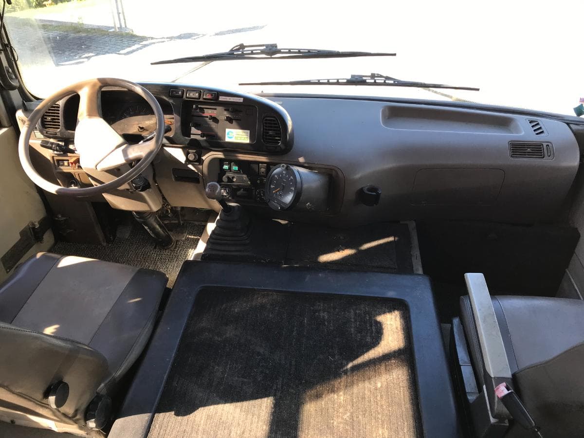 Autocarro Toyota · 28 Lugares · Ano 1997 — imagem 12