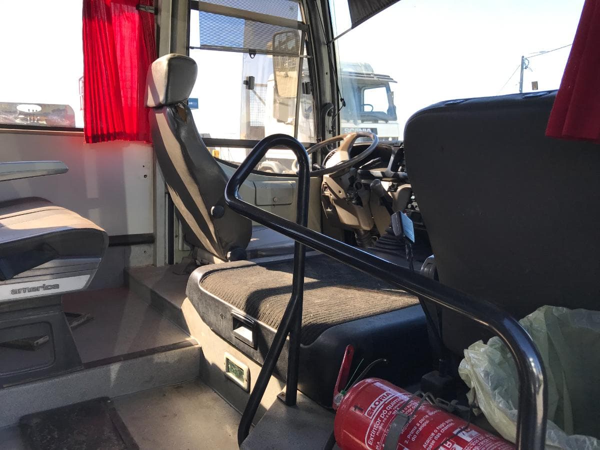 Autocarro Toyota · 28 Lugares · Ano 1997 — imagem 15