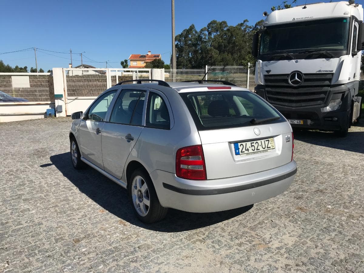 Skoda Fabia 1.2 · Ano 2003 — imagen 8