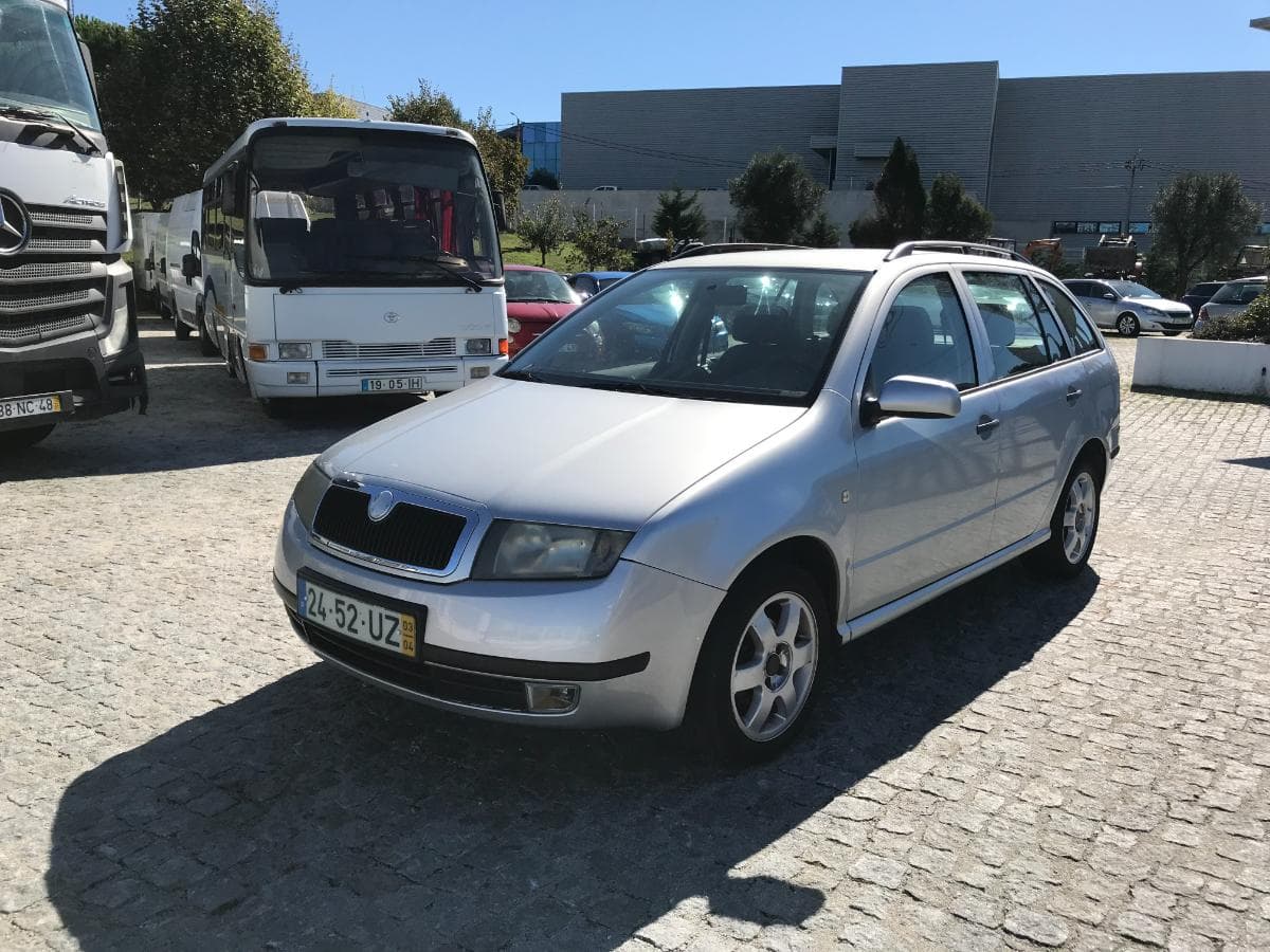 Skoda Fabia 1.2 · Ano 2003 — imagen 3