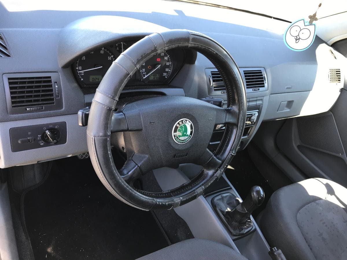 Skoda Fabia 1.2 · Ano 2003 — imagen 25