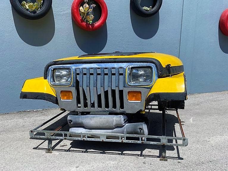 Jeep dashboard front — image 2