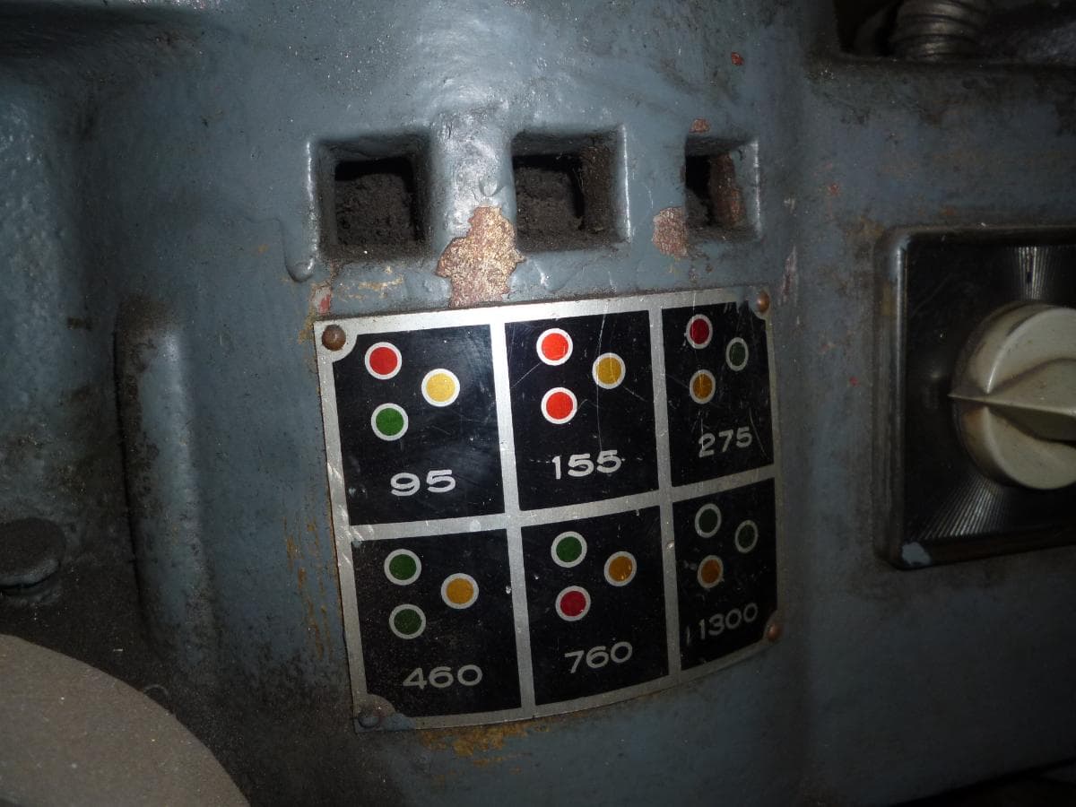 Compressor + Serrote de disco + Máquina de furar de coluna + Aparelhos de soldar — imagem 15