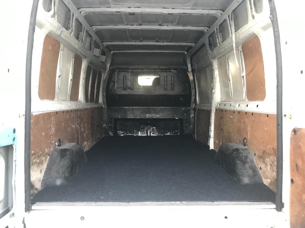 Ford Transit · Ano 2007 — image 8