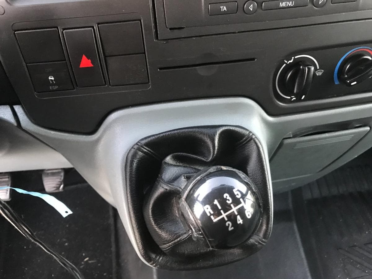 Ford Transit · Ano 2007 — image 18