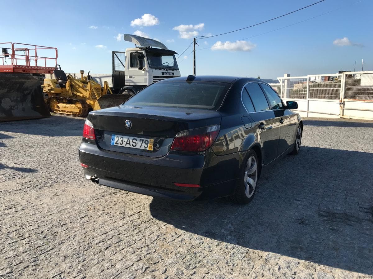 BMW 530 D · Ano 2004 — imagen 7
