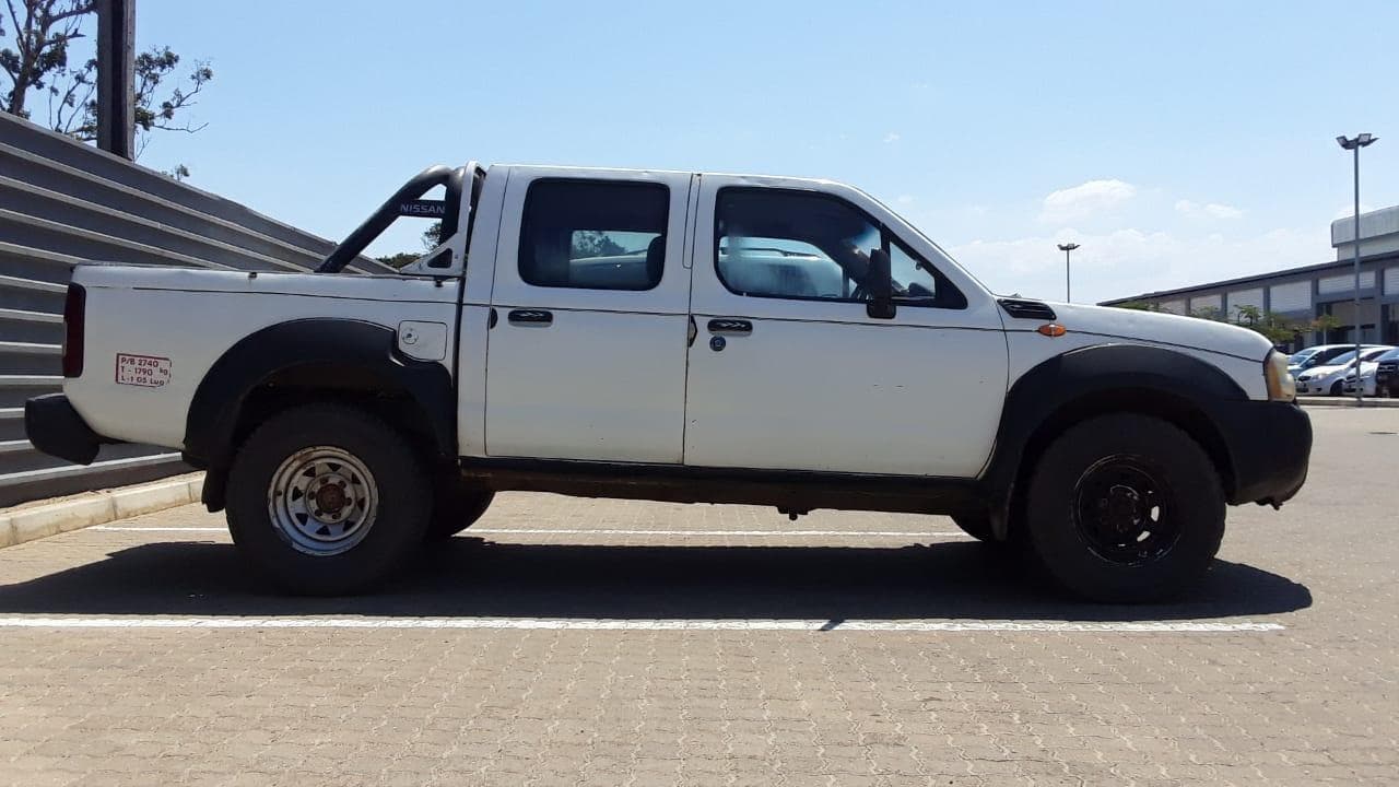 Nissan Hardbody · — image 4