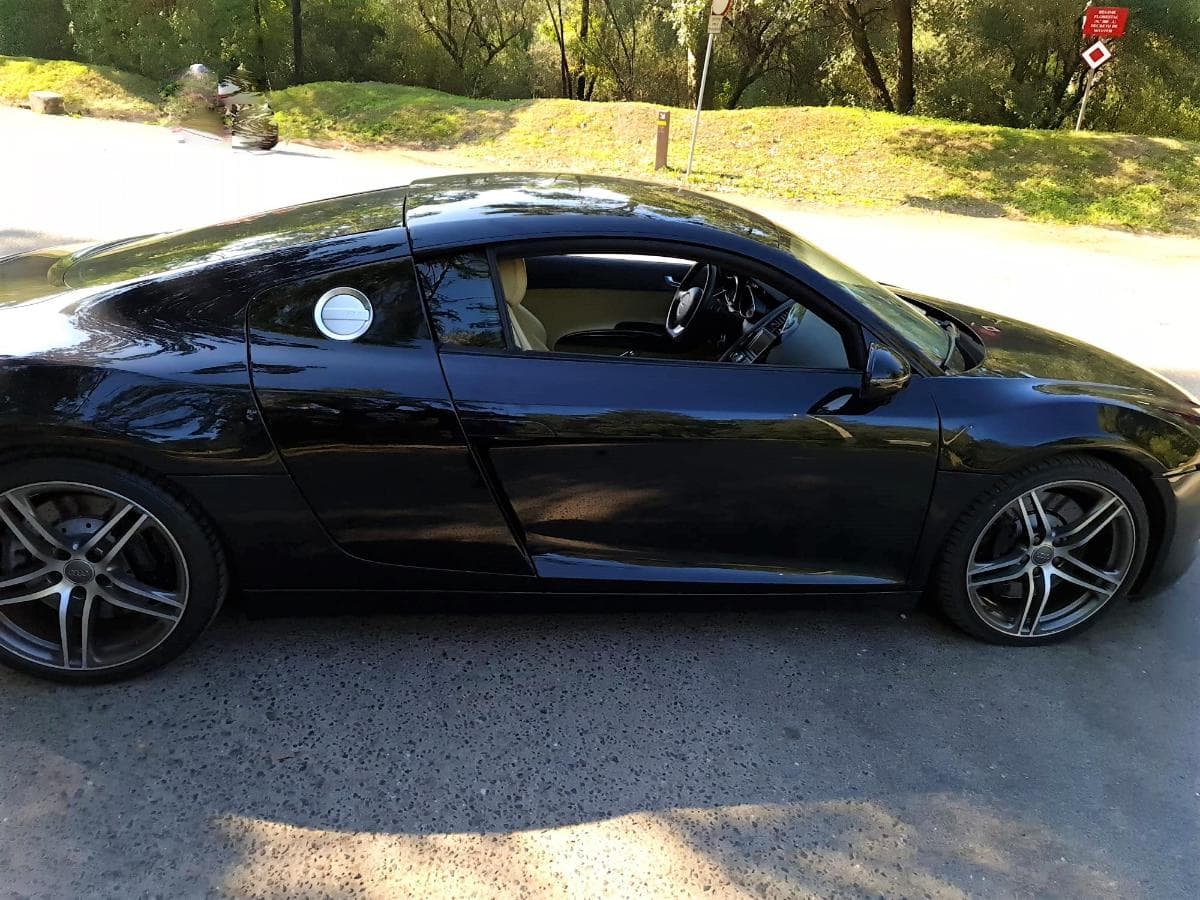 AUDI R8 V8 FSI — image 5