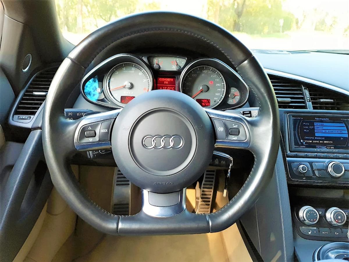 AUDI R8 V8 FSI — image 13
