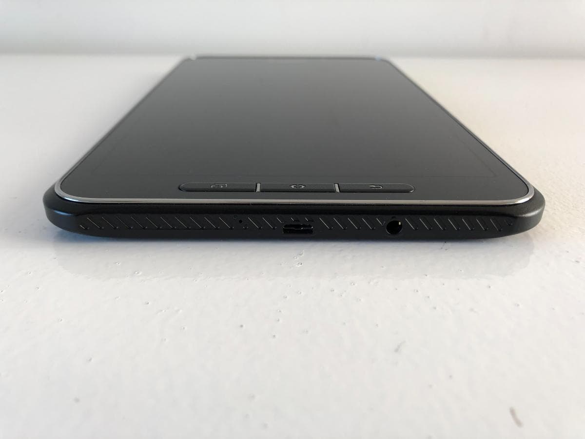 Tablet Samsung Galaxy Activ — imagem 3