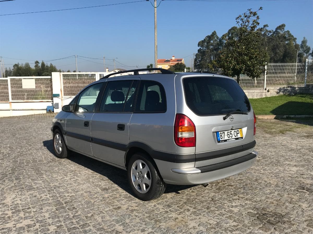 Opel Zafira · 7 Lugares · Ano 1999 — image 10
