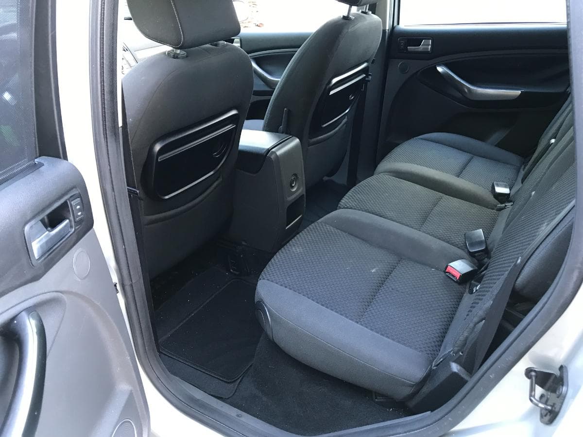 Ford C-Max 1.6 TDCI · Ano 2008 — imagen 20