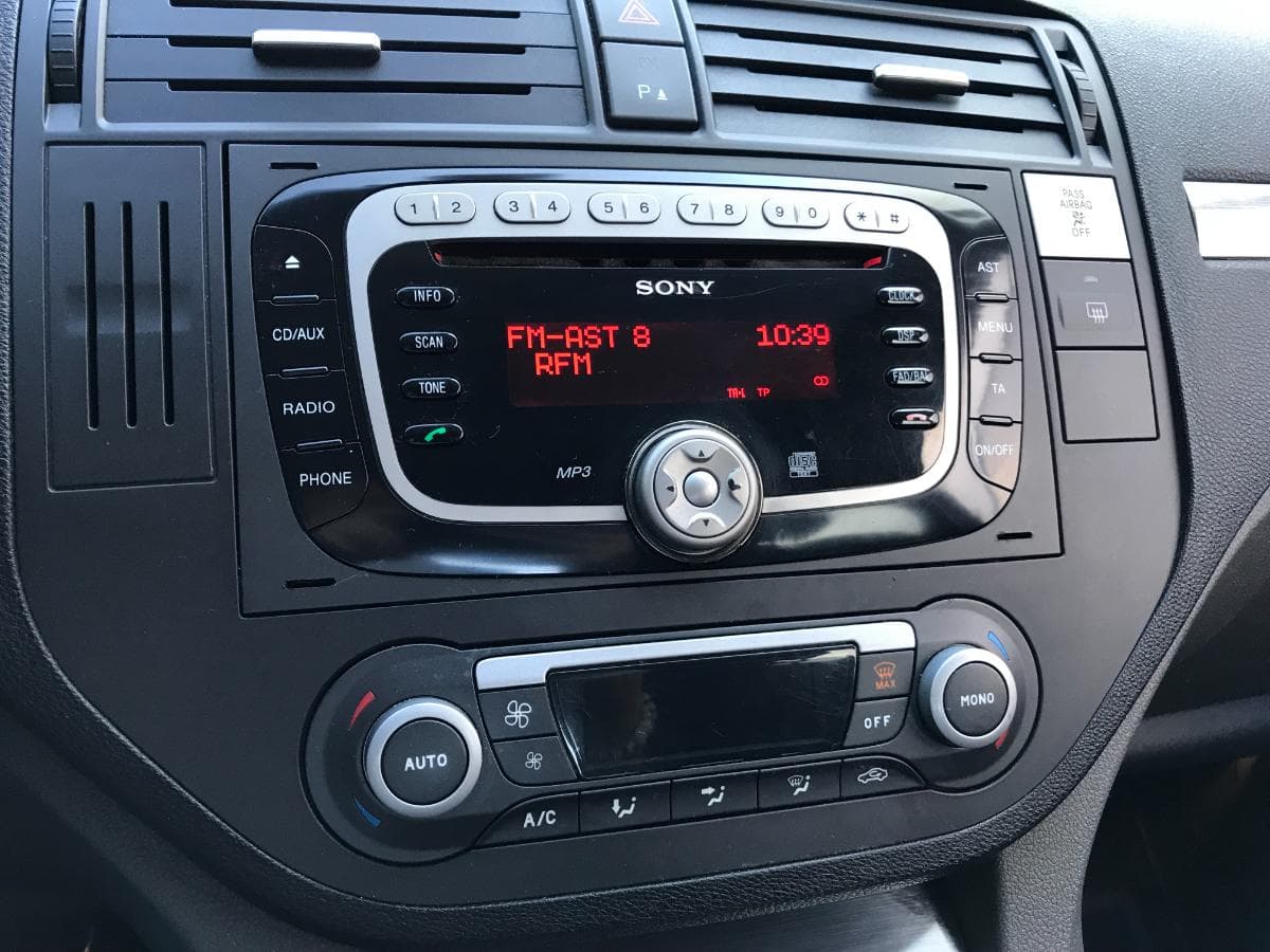 Ford C-Max 1.6 TDCI · Ano 2008 — imagen 26
