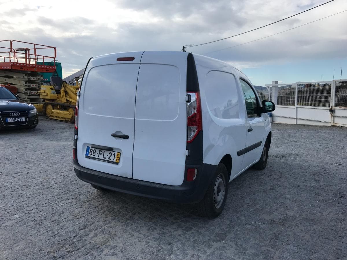 Renault Kangoo 1.5 DCI · Ano 2015 — imagen 4