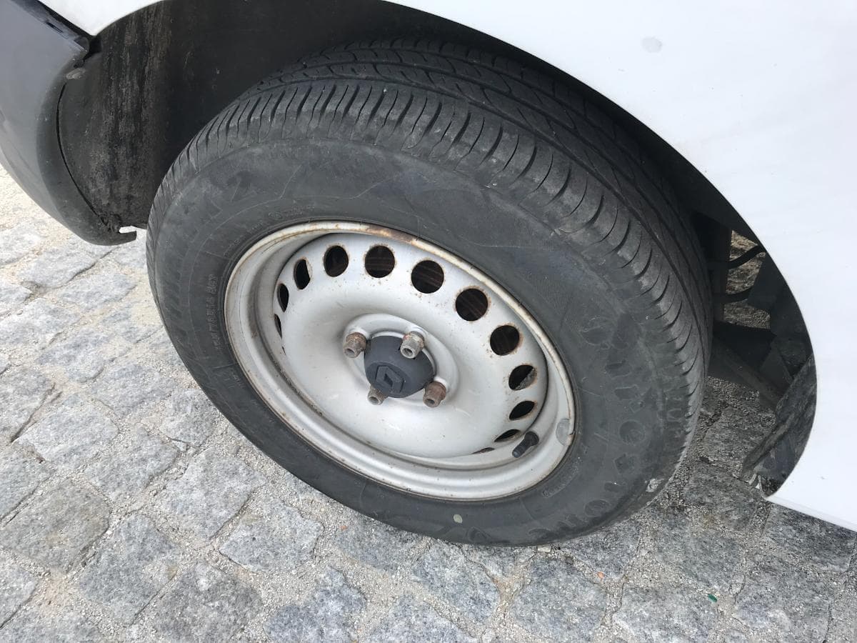 Renault Kangoo 1.5 DCI · Ano 2015 — imagen 13