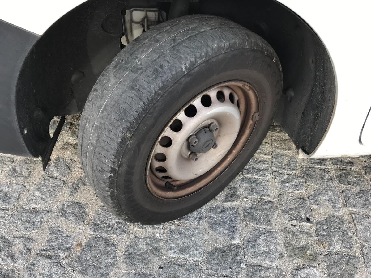 Renault Kangoo 1.5 DCI · Ano 2015 — imagen 14