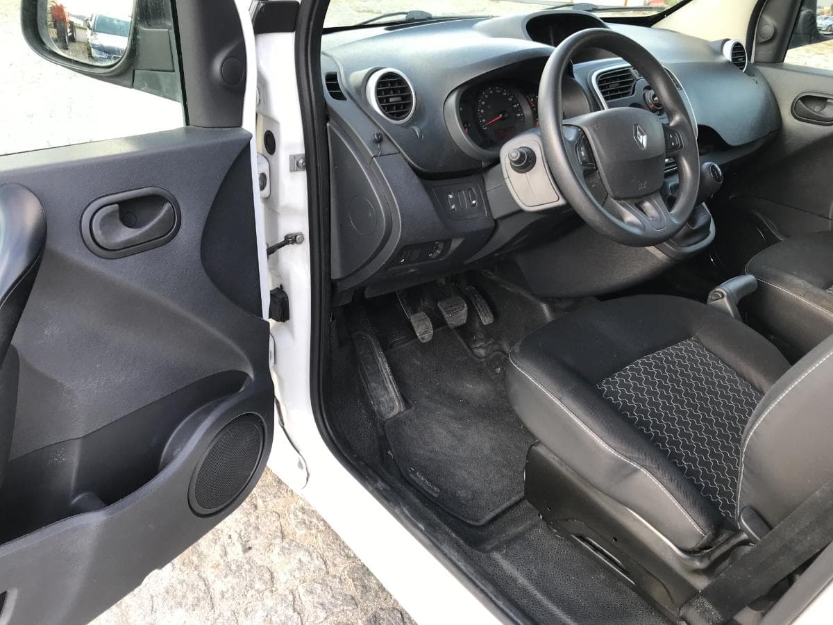 Renault Kangoo 1.5 DCI · Ano 2015 — imagen 19