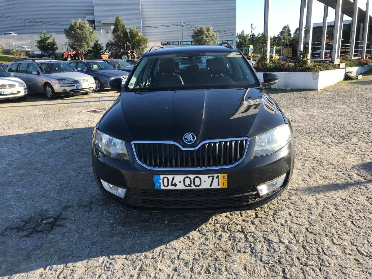 Skoda Octávia 2.0 TDI · Ano 2015 — image 2