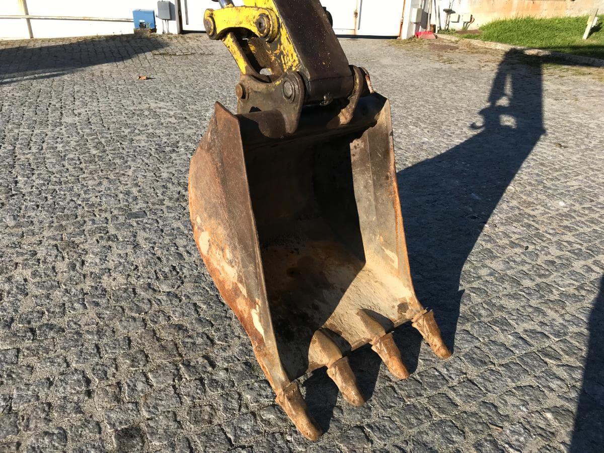 Mini Giratória Yanmar Vio75 — imagen 6