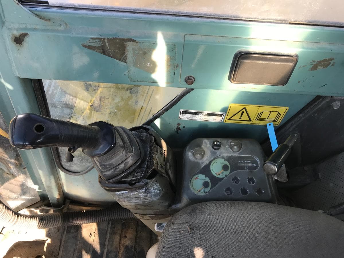 Mini Giratória Yanmar Vio75 — imagen 13