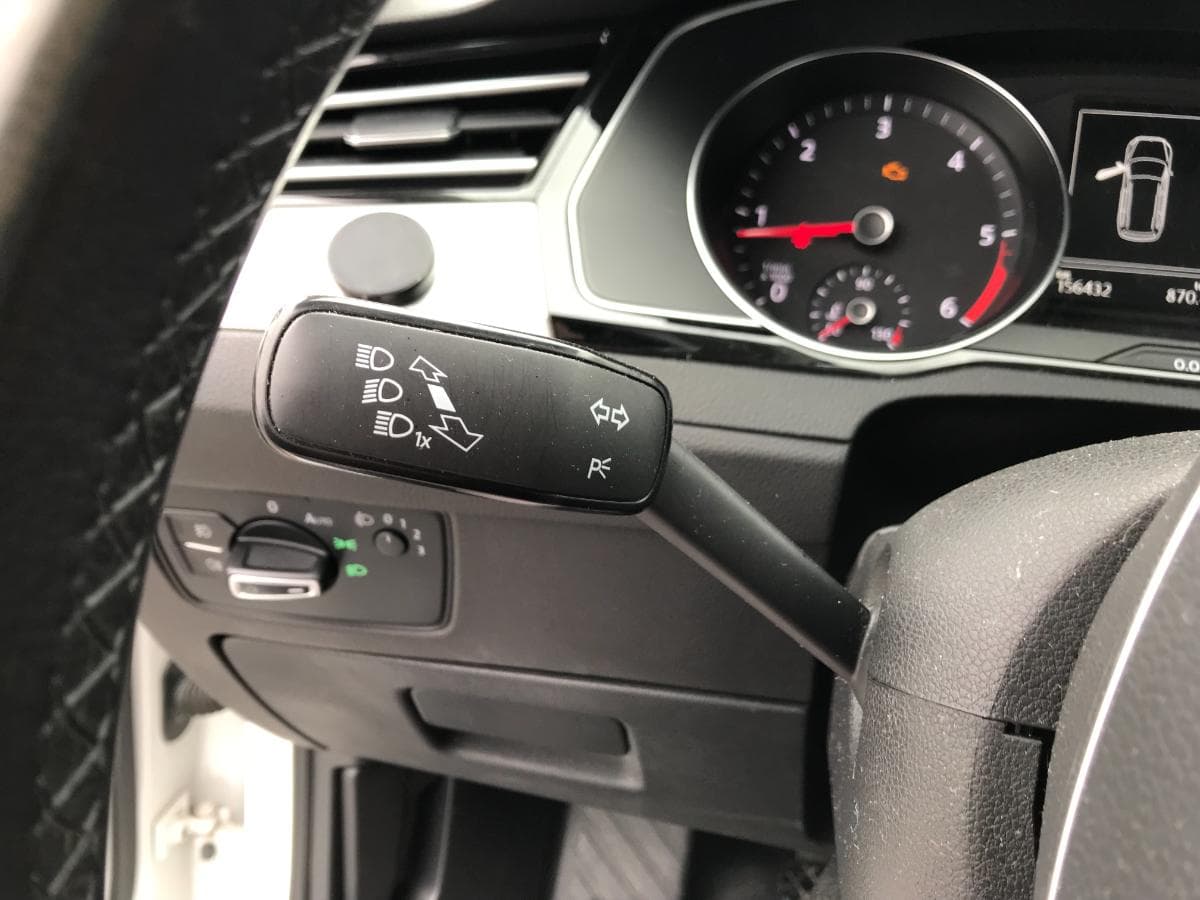Volkswagen Passat 1.6 TDI · Ano 2016 — imagen 19