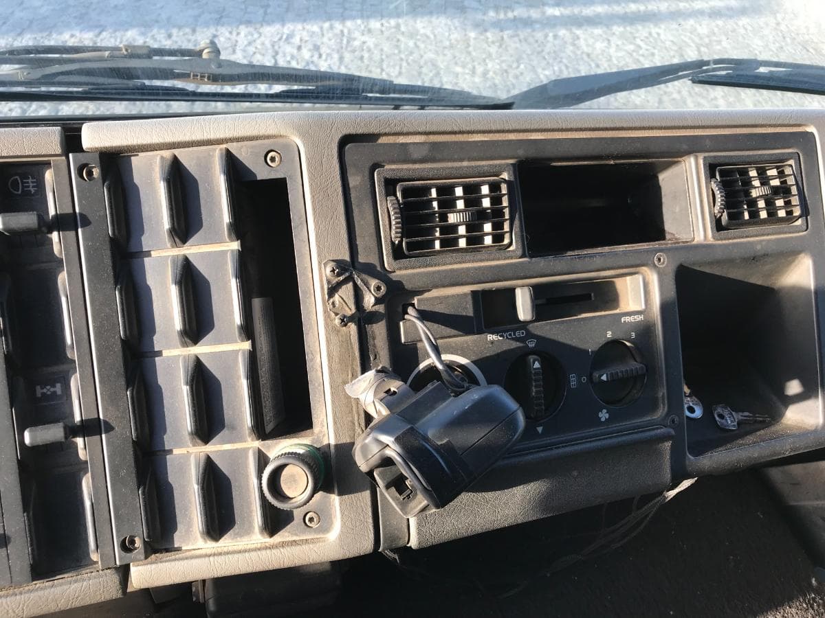 Volvo FL6 12 · Ano 1994 — image 16