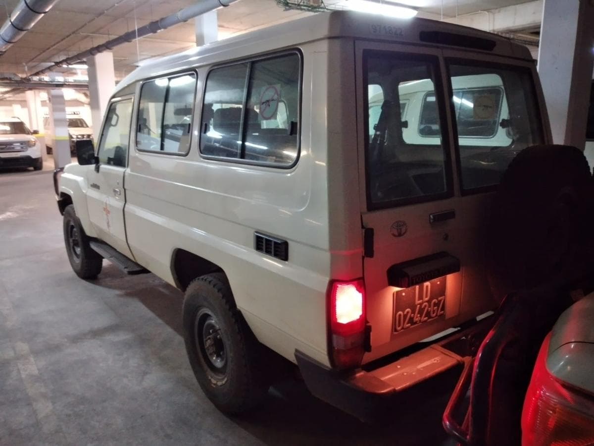 Toyota Land Cruiser — image 2