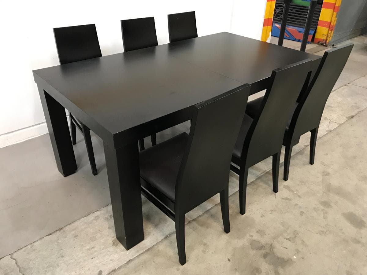 Mesa · Cadeiras