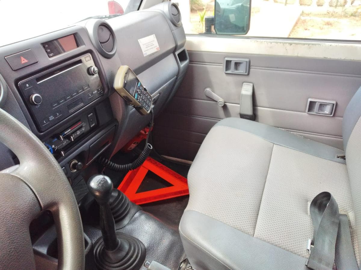 Toyota Land Cruiser · — image 6