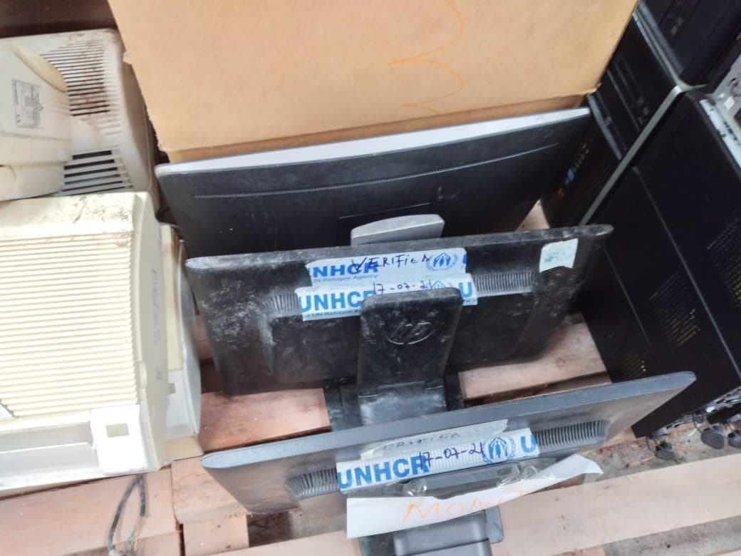 Equipamentos eletrónicos e informáticos — imagen 4